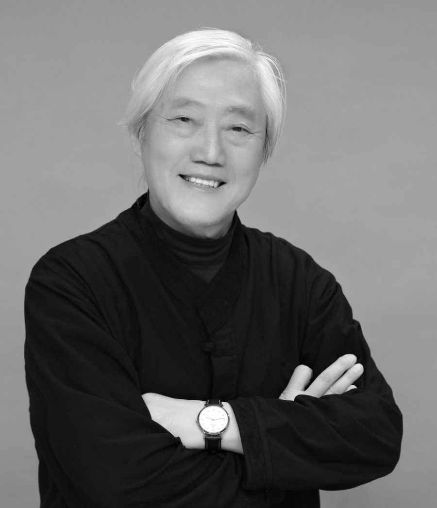 청보리의 귀 속에는 시간이 산다 ― 김미루 작가의 《유월 눈 앞에서》를 읽고 ㅡ문학평론가 청람 김왕식
